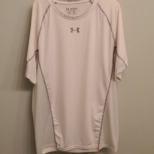 White under armour shirt